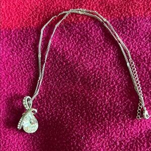 Sparkling Teardrop Crystal Pendant Necklace - Silver